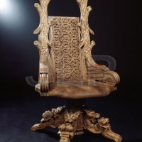 Hunter King's Throne