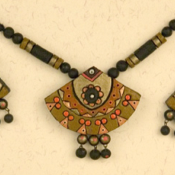 Big Fan Terracotta Necklace Set