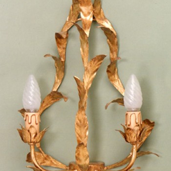 Article 8109 Balloon Sconce