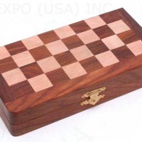 Folding Wooden Chess Set 8 inches detail 2