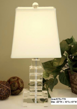 Small Crystal Cubes Table Lamp