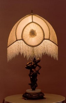 Victorian Table Lamp 334
